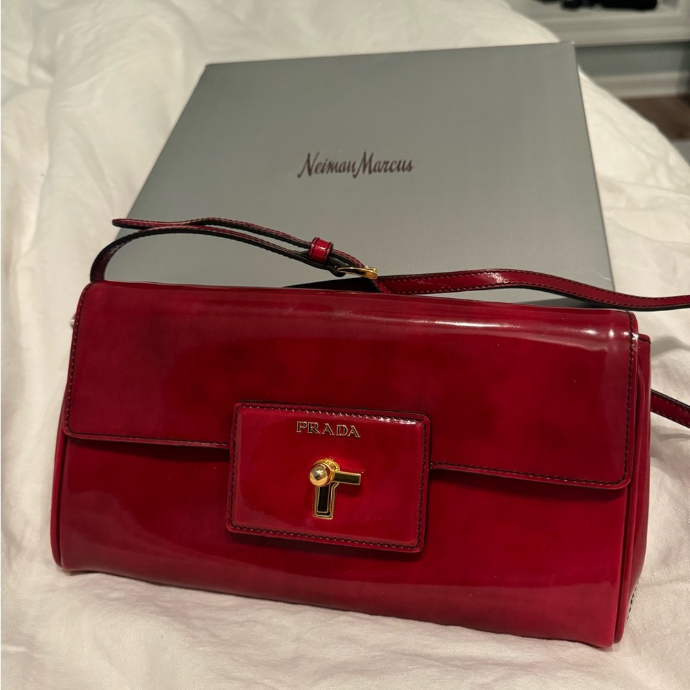 *RARE* Prada Spazzolato crossbody